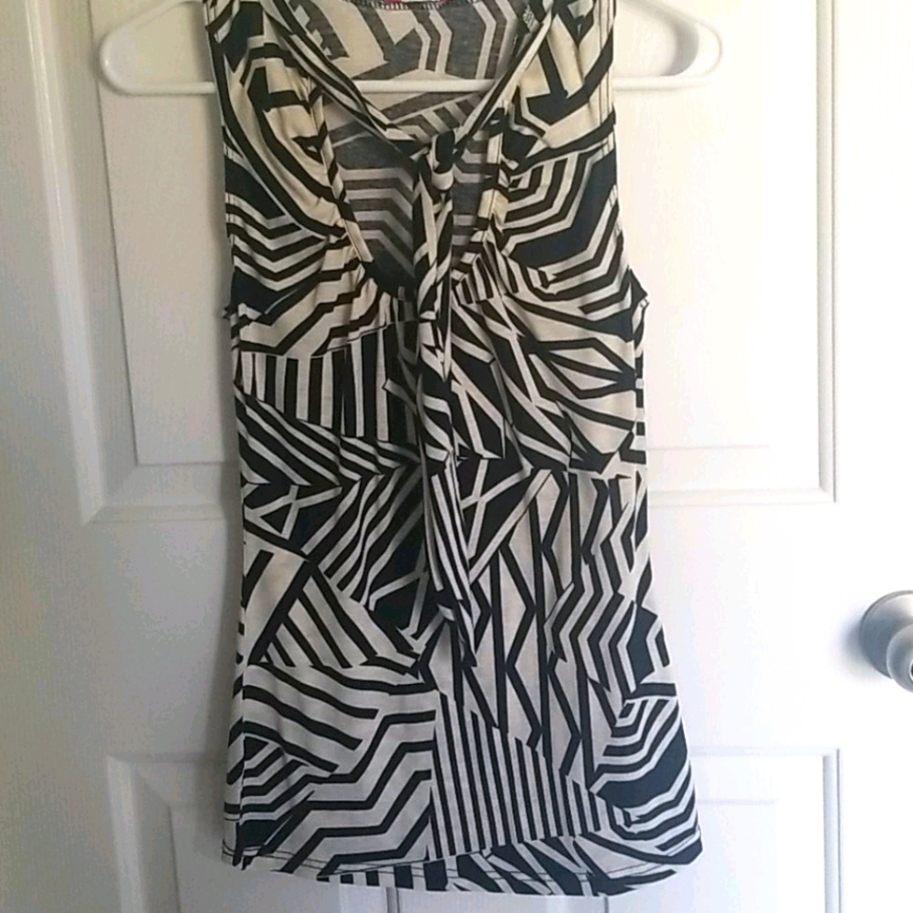 Geometric print tank top (never worn, but no tag)